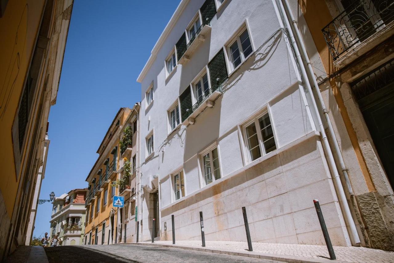The Lx Hill Hostel Lisbon Bagian luar foto
