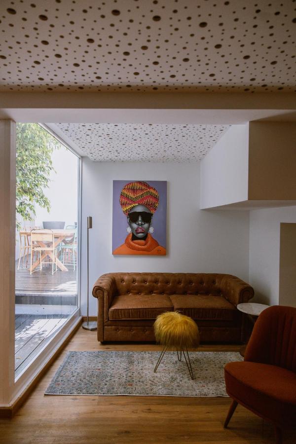 The Lx Hill Hostel Lisbon Bagian luar foto
