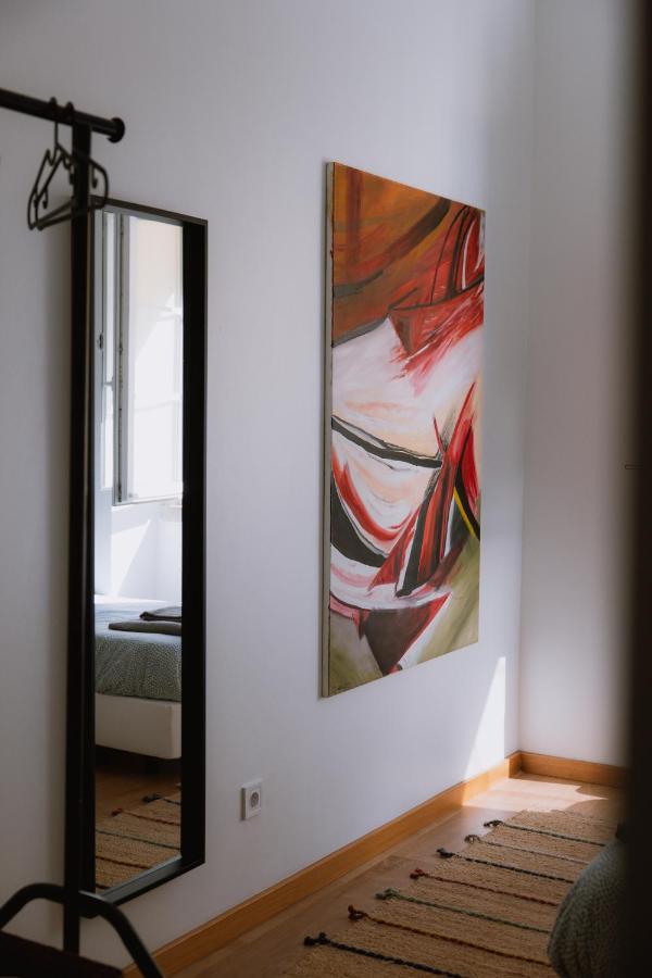 The Lx Hill Hostel Lisbon Bagian luar foto