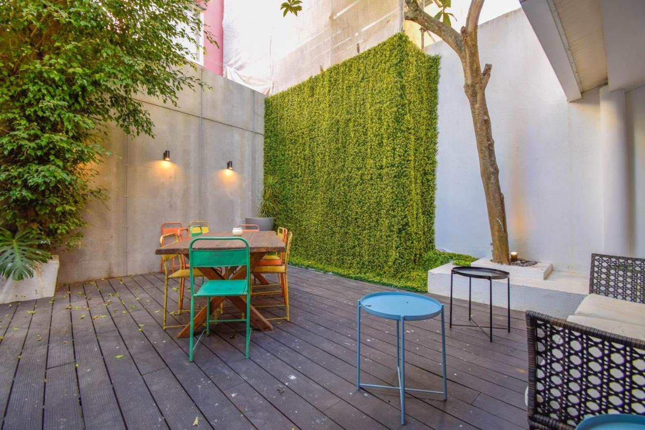 The Lx Hill Hostel Lisbon Bagian luar foto