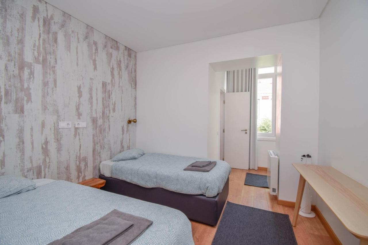 The Lx Hill Hostel Lisbon Bagian luar foto